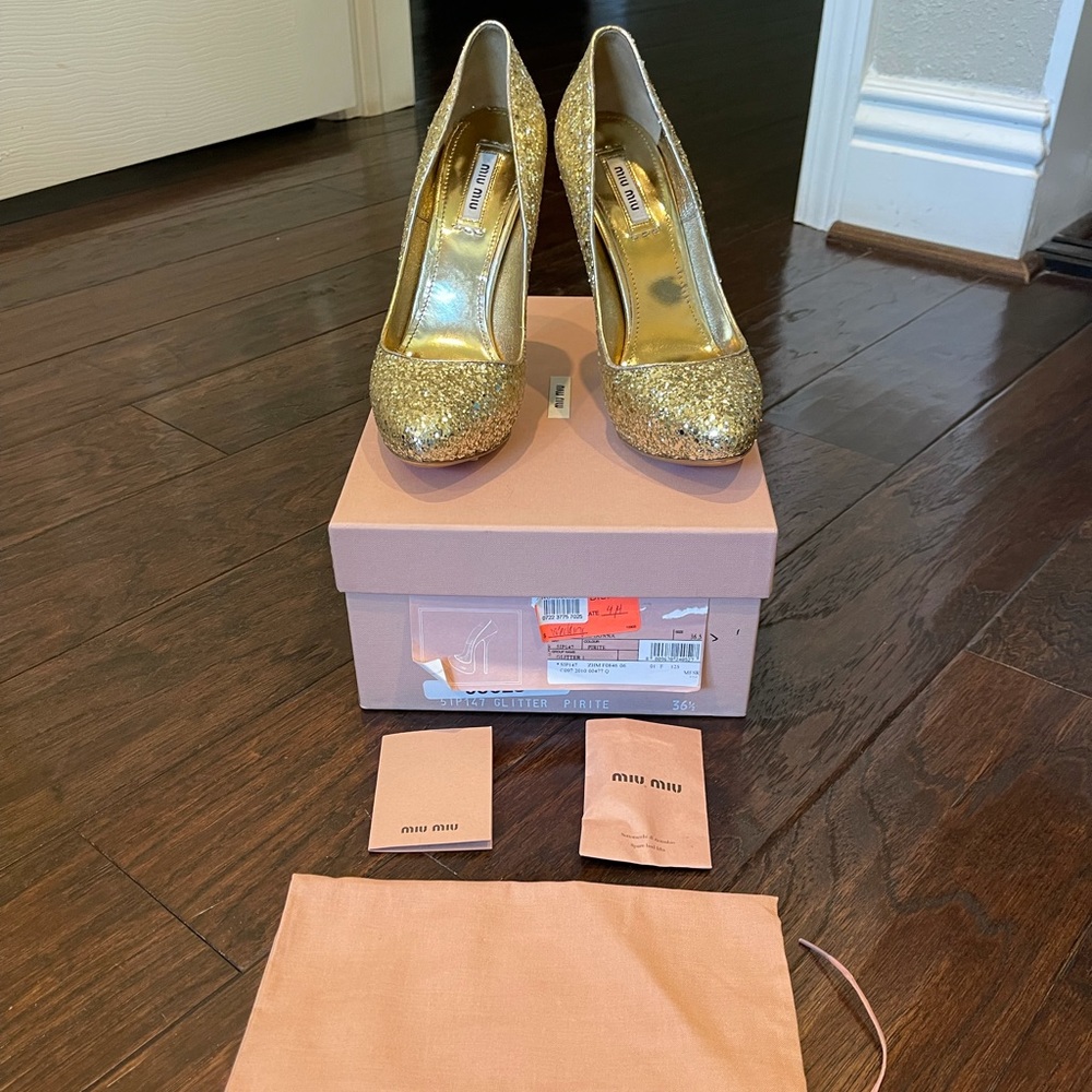 NIB Brand New Miu Miu Glitter Womens Platform Pumps 36.5
